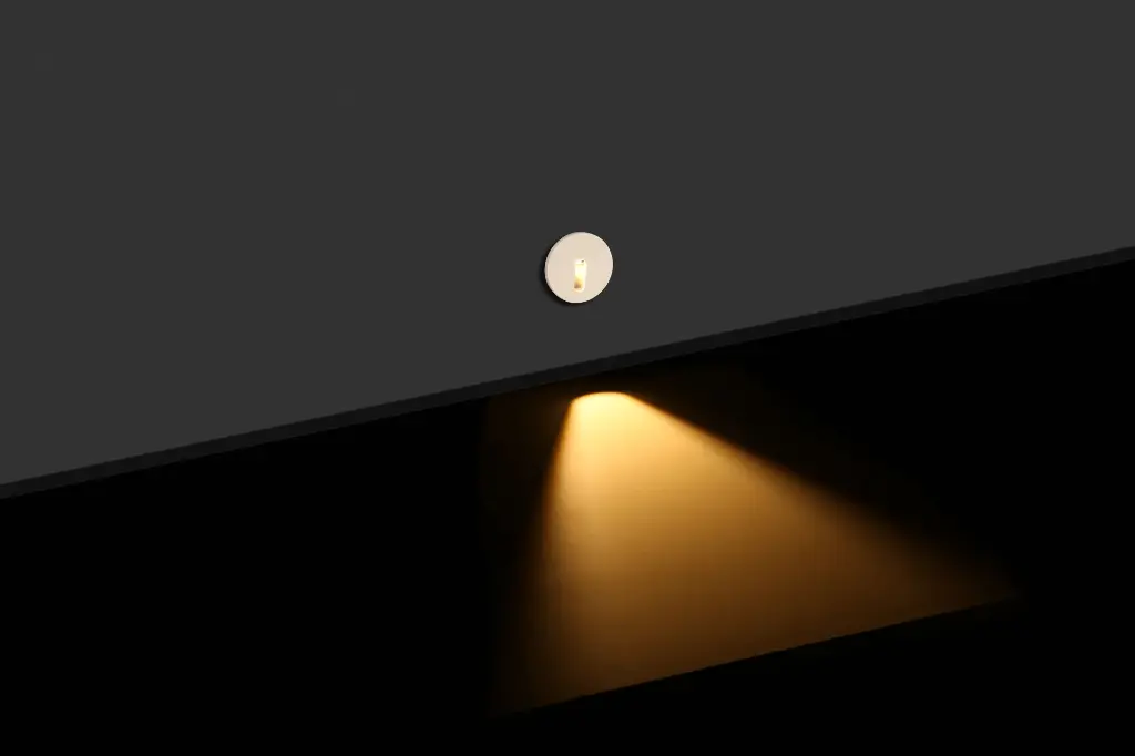 Plaque de recouvrement ronde ouverture ovale Bandol R.webp