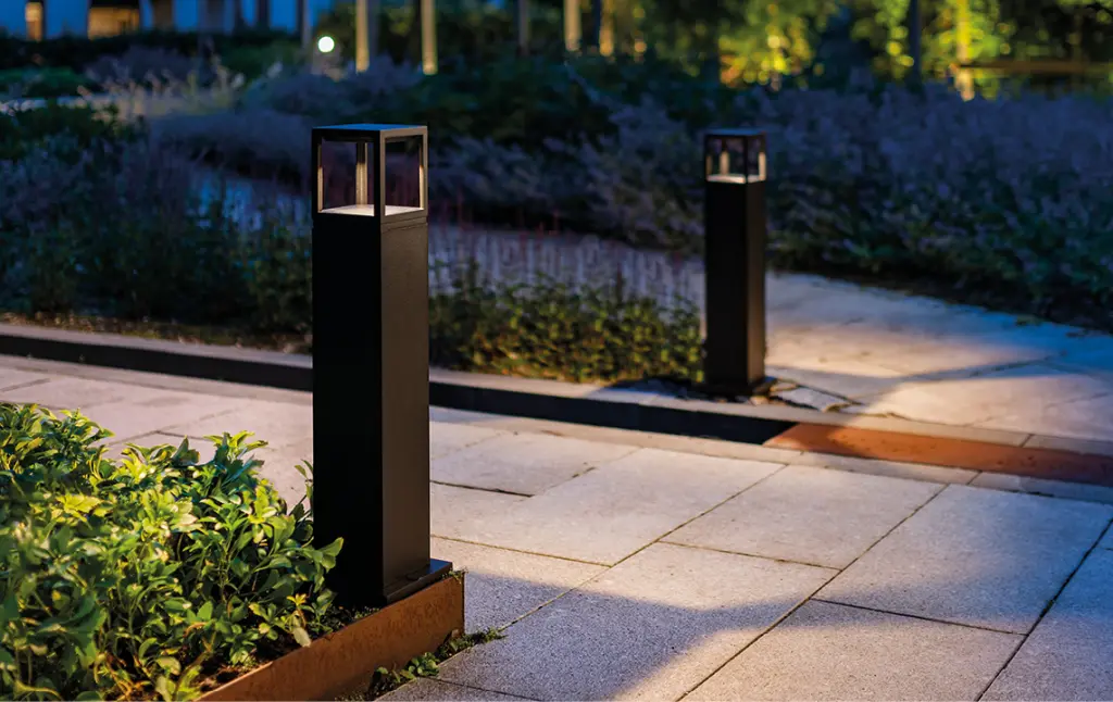 Borne Fagernes - 80cm - Led intégrée - 8W 2700K 270lm- IP44 - 230V - Sans détecteur - Noir - SG Lighting