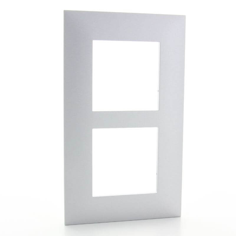 Plaque double verticale - Entraxe 57mm - Valena Next - Alu - Legrand