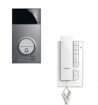 [LEG364231] Kit parlophone Linea 3000 + Classe 100 A16M - Bticino
