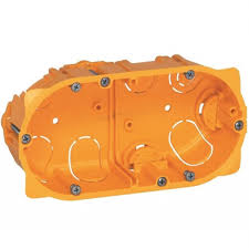 [LEG080042] Boîtier double (hor./vert.) pour cloison creuse H.40mm Legrand Batibox